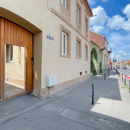 Long Street Suites Braşov Extérieur photo
